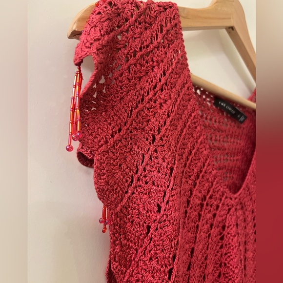 Pretty Crochet Top- Size S - Picture 4 of 4